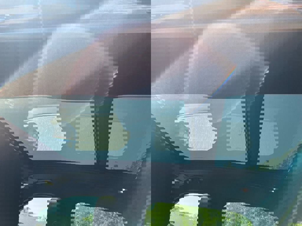 New 2026 Land Rover Range Rover Velar Dynamic SE image 28