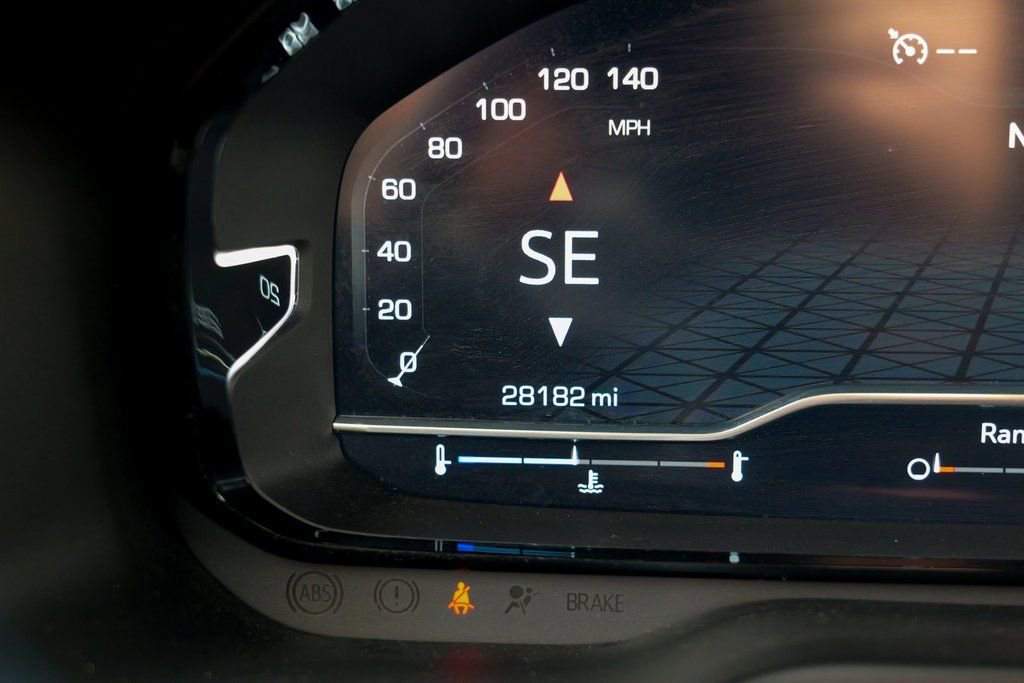 Used 2022 GMC Yukon XL Denali image 47