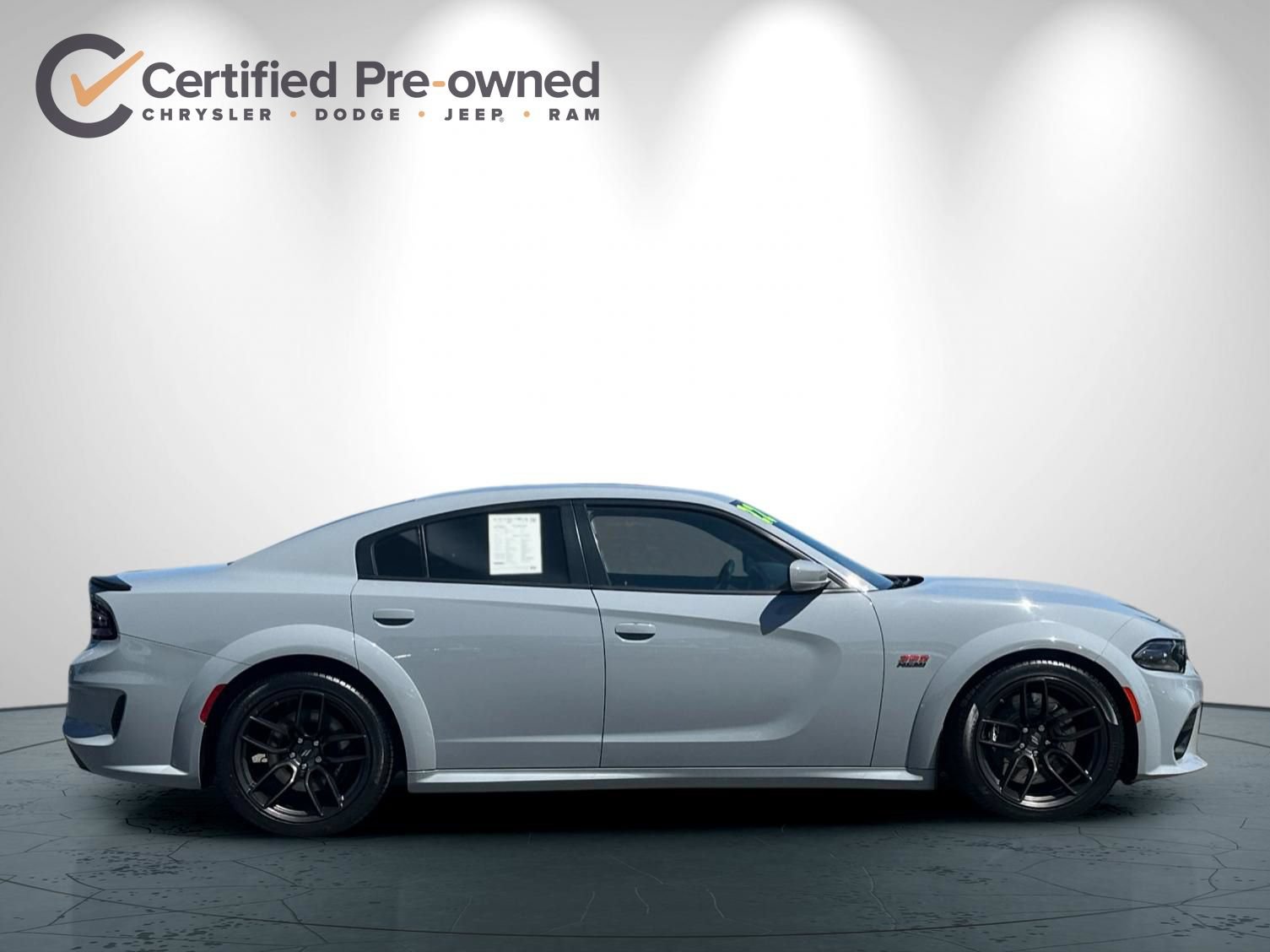 Used 2022 Dodge Charger Scat Pack RWD image 3