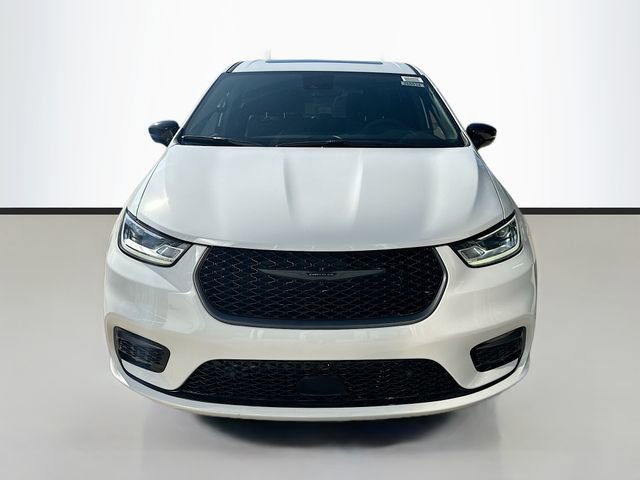 New 2026 Chrysler Pacifica Select image 4