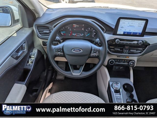 Used 2020 Ford Escape SE image 16