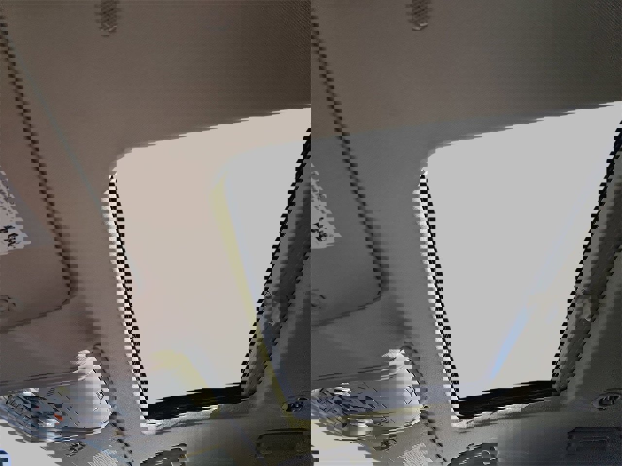 Used 2019 Buick Enclave Essence image 31