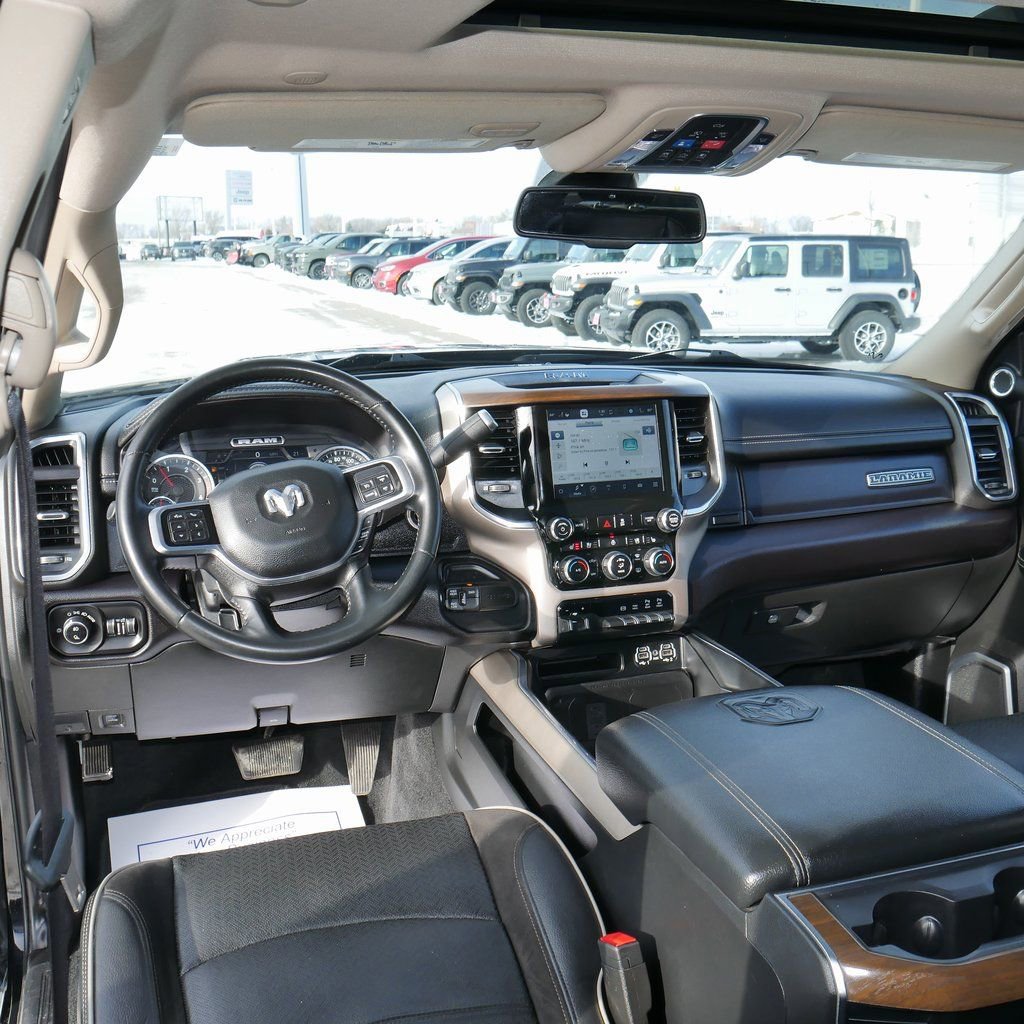Used 2022 RAM 3500 Laramie image 39