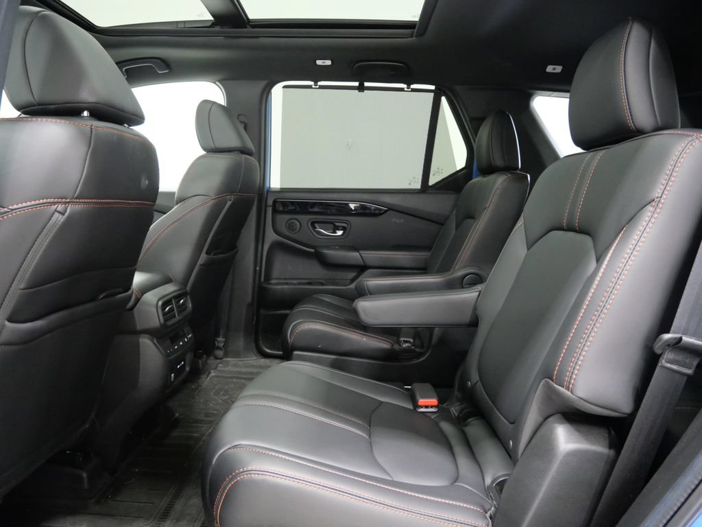 Used 2024 Honda Pilot TrailSport image 21