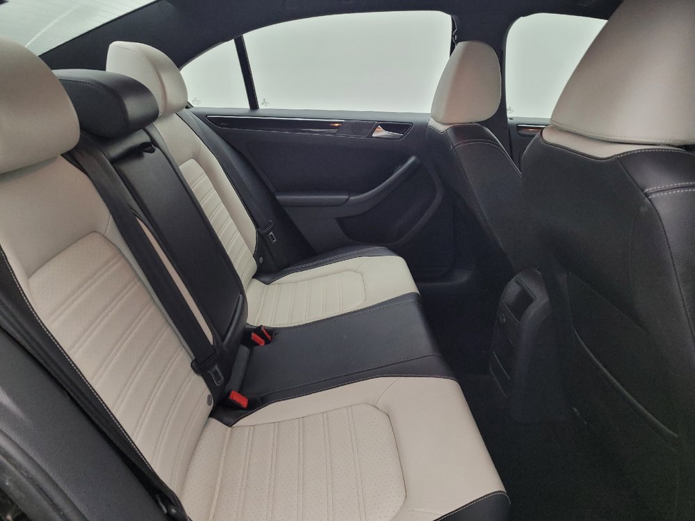 Used 2015 Volkswagen Jetta Sport FWD image 19