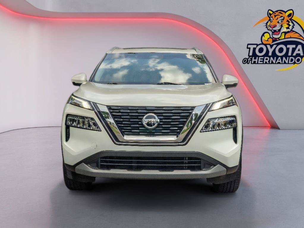 Used 2021 Nissan Rogue SV w/ Premium Package FWD image 2