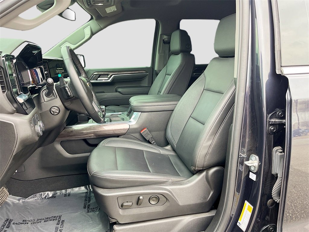 Used 2024 Chevrolet Silverado 1500 LTZ w/ LTZ Convenience Package II image 20