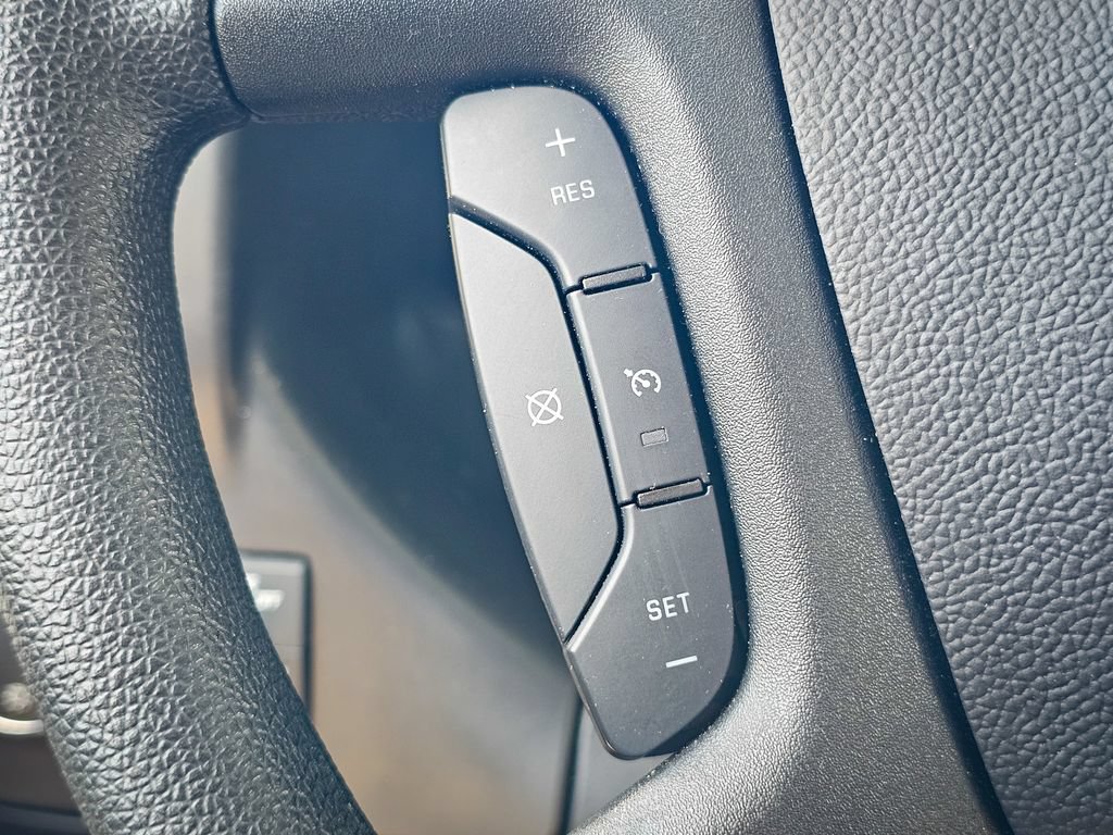 Used 2025 GMC Savana 2500 w/ Driver Convenience Package RWD image 17