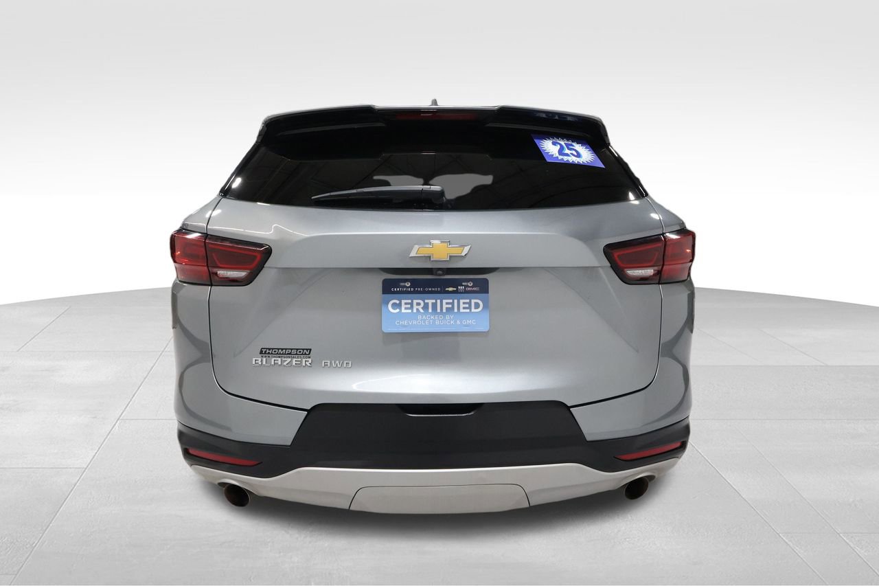 Certified 2025 Chevrolet Blazer LT image 3