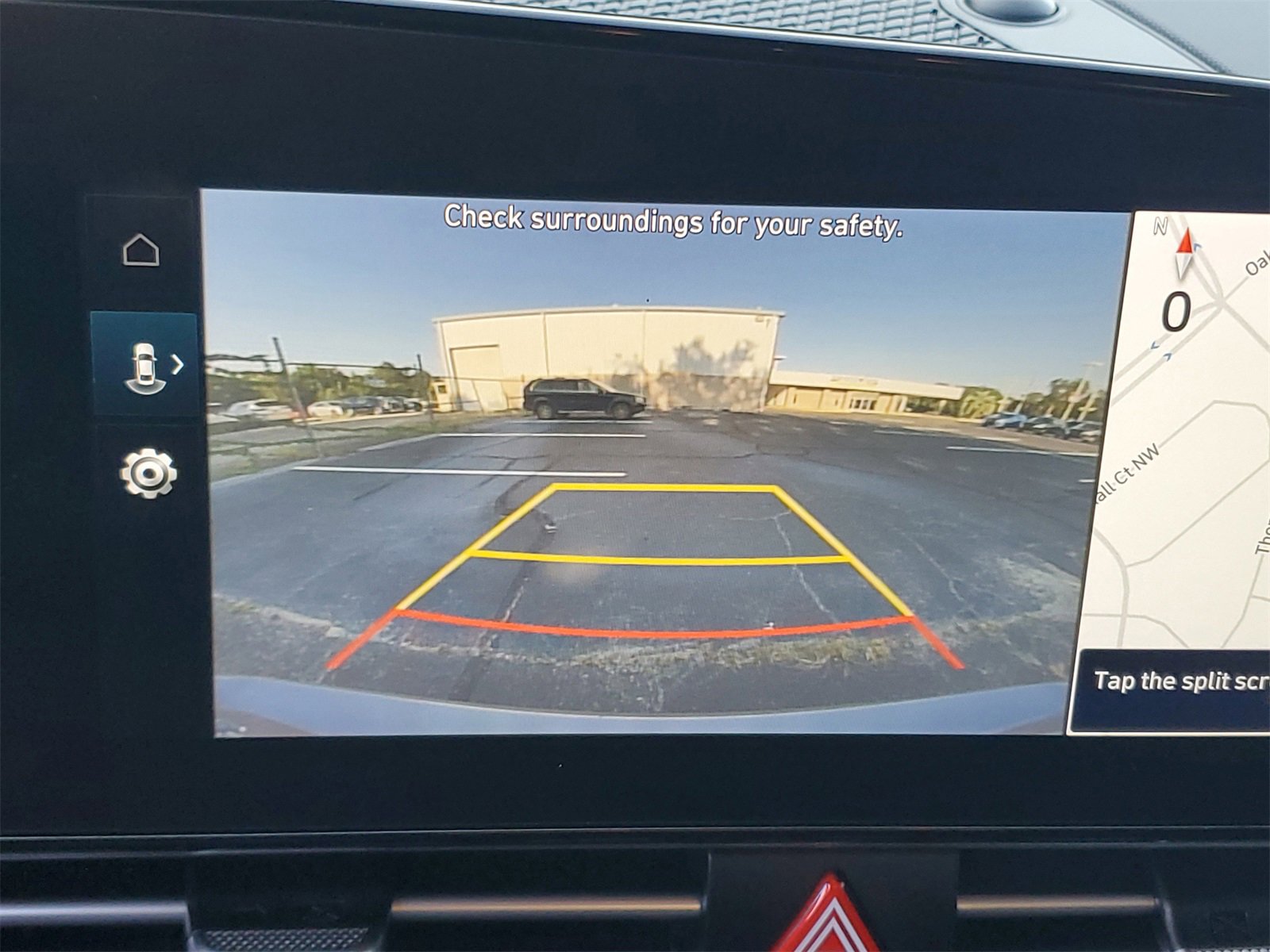 Used 2023 Hyundai Elantra SEL w/ Convenience Package image 17