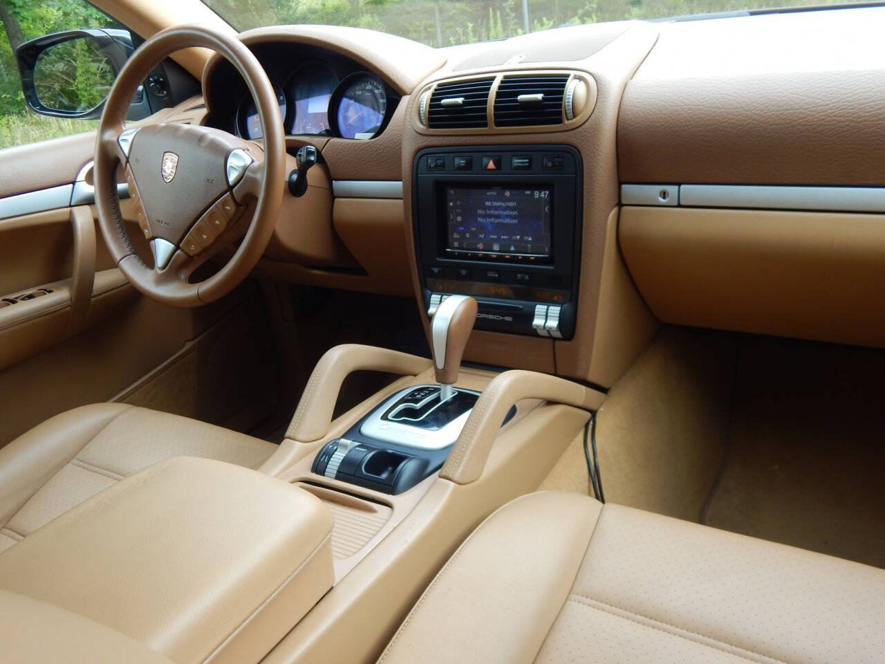 Used 2009 Porsche Cayenne AWD/4WD image 19