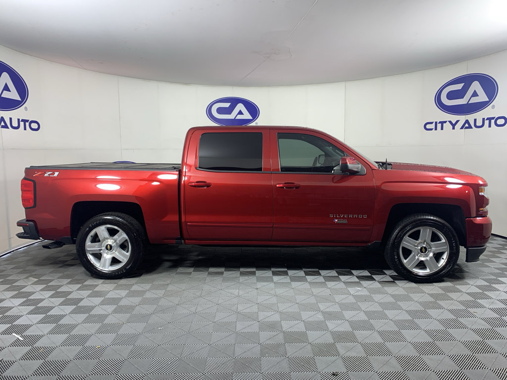 Used 2018 Chevrolet Silverado 1500 LT w/ All Star Edition AWD/4WD image 2
