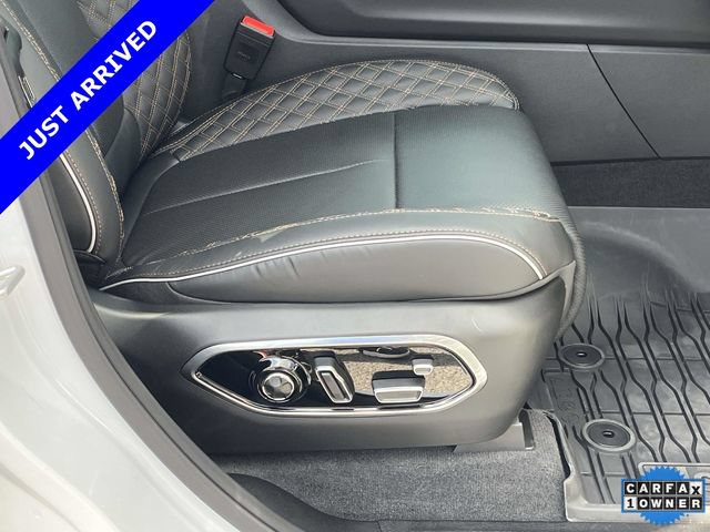 Certified 2026 Jeep Grand Cherokee L Summit w/ Obsidian Package AWD/4WD image 31