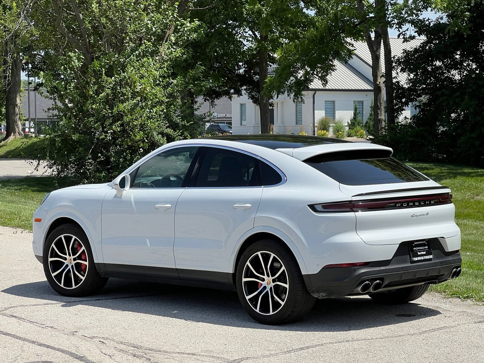 Certified 2024 Porsche Cayenne S AWD/4WD image 3