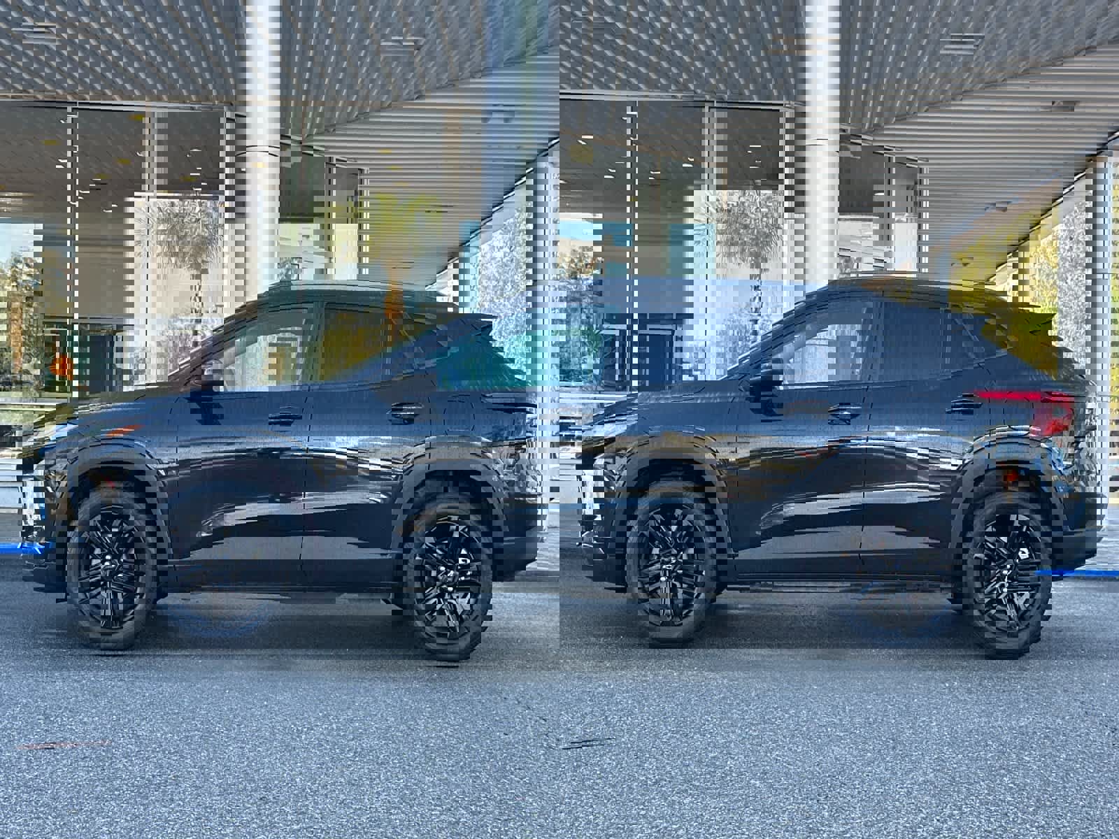 Used 2024 Chevrolet Trax ACTIV image 2