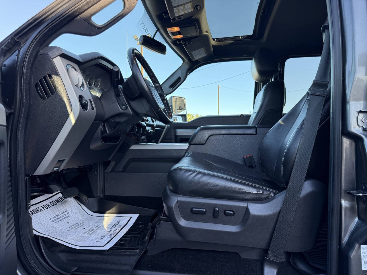 Used 2015 Ford F250 Lariat w/ Lariat Ultimate Package AWD/4WD image 9