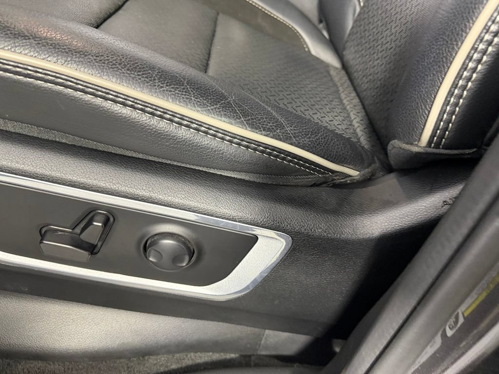 Used 2024 RAM 1500 Laramie AWD/4WD image 25