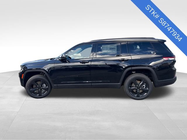 New 2025 Jeep Grand Cherokee L Limited w/ Black Appearance Package image 4