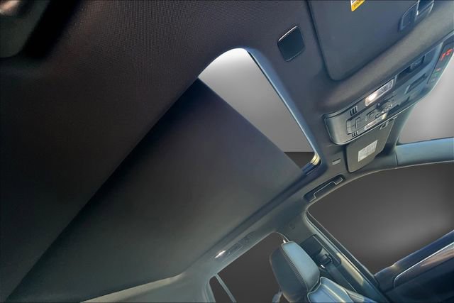 Used 2024 Chevrolet Tahoe RST w/ Sport Performance Package image 16