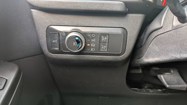 Used 2020 Ford Escape SEL image 29