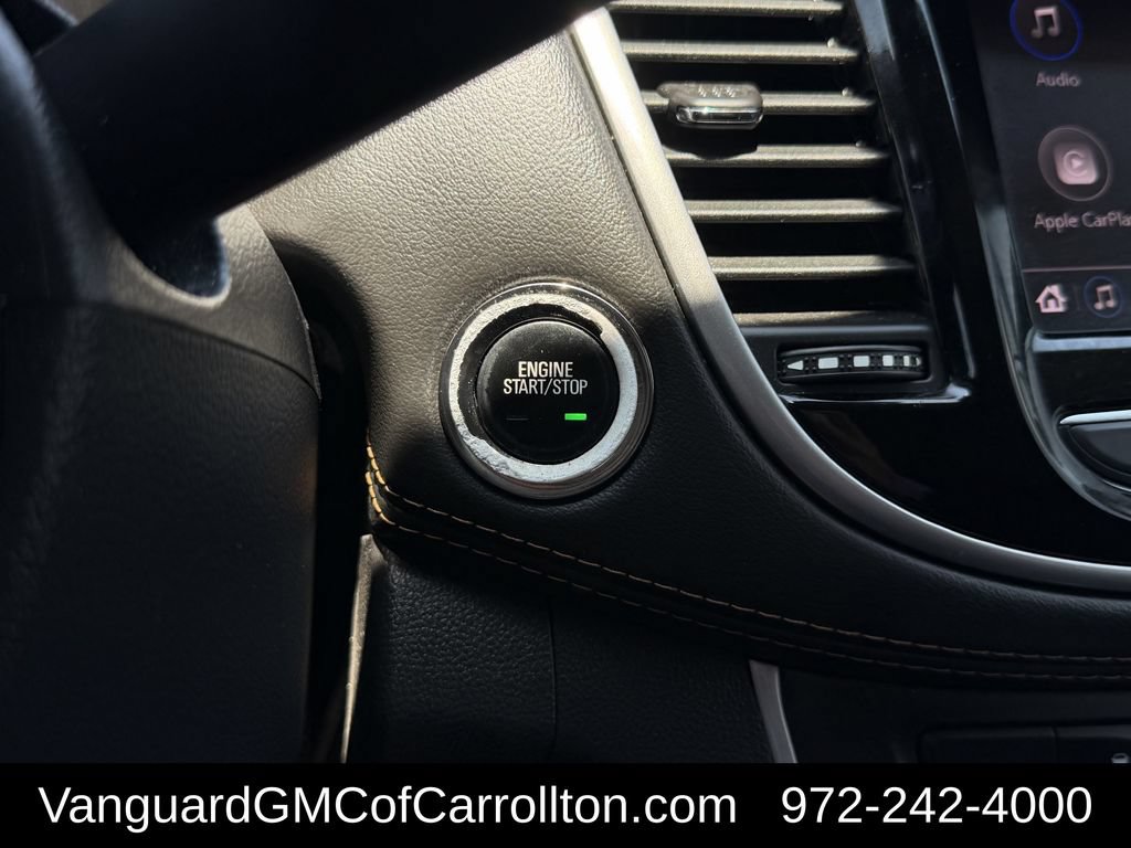 Used 2021 Chevrolet Trax LT w/ LT Convenience Package FWD image 23
