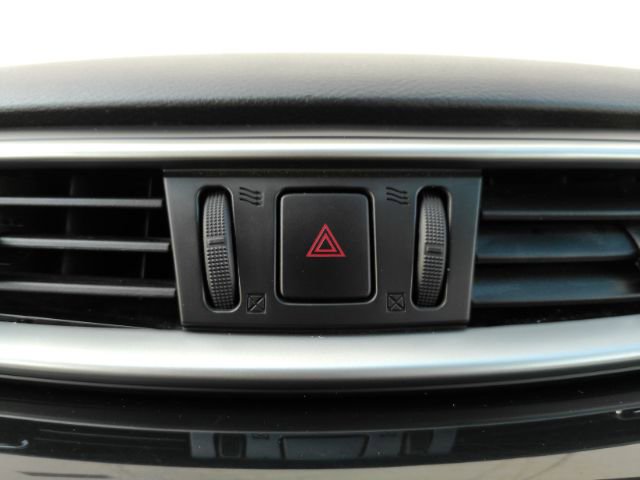 Used 2019 Nissan Murano SV image 39