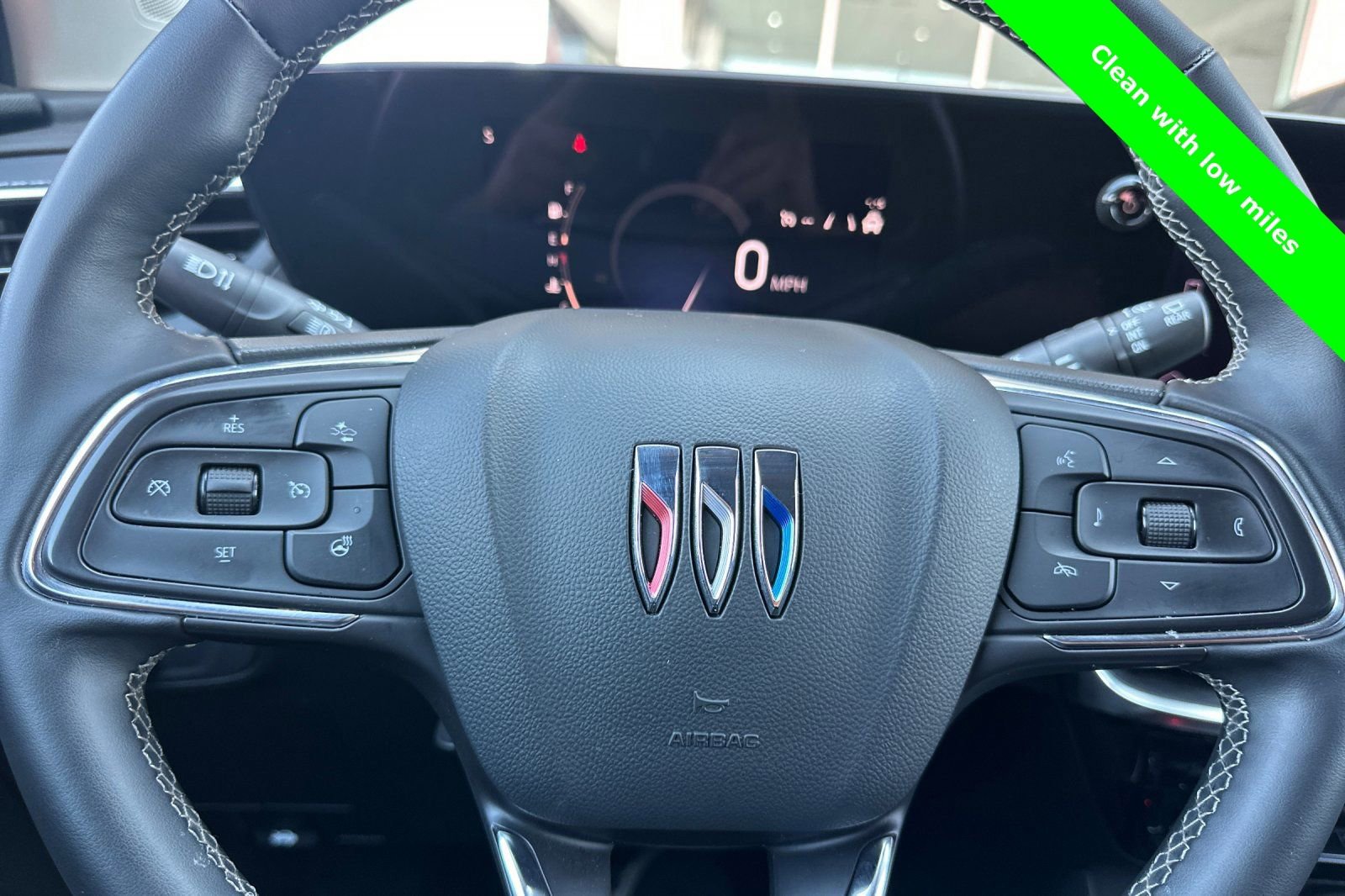 Used 2024 Buick Encore GX Avenir w/ Avenir Convenience Package image 31