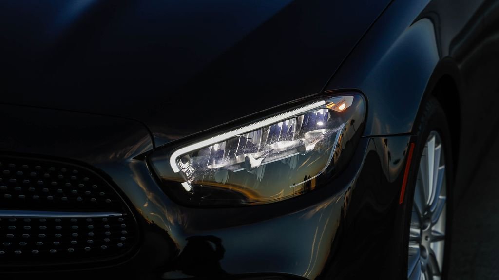 Used 2023 Mercedes-Benz E 350 Sedan image 5