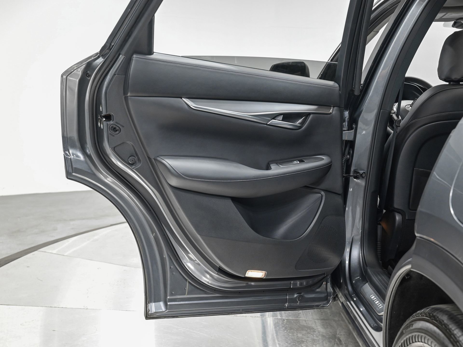 Used 2025 INFINITI QX50 Luxe image 26