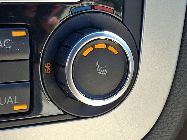 Used 2011 Volkswagen Eos Komfort FWD image 23