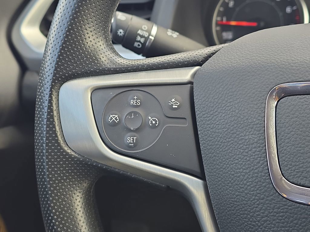 Used 2023 GMC Acadia SLE image 19