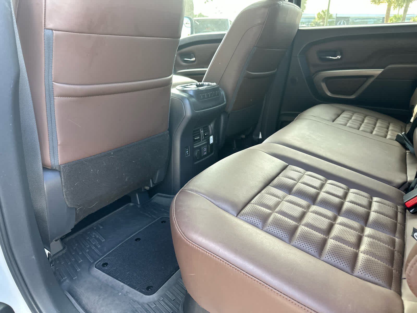 Used 2024 Nissan Titan Platinum Reserve w/ Moonroof Package image 26