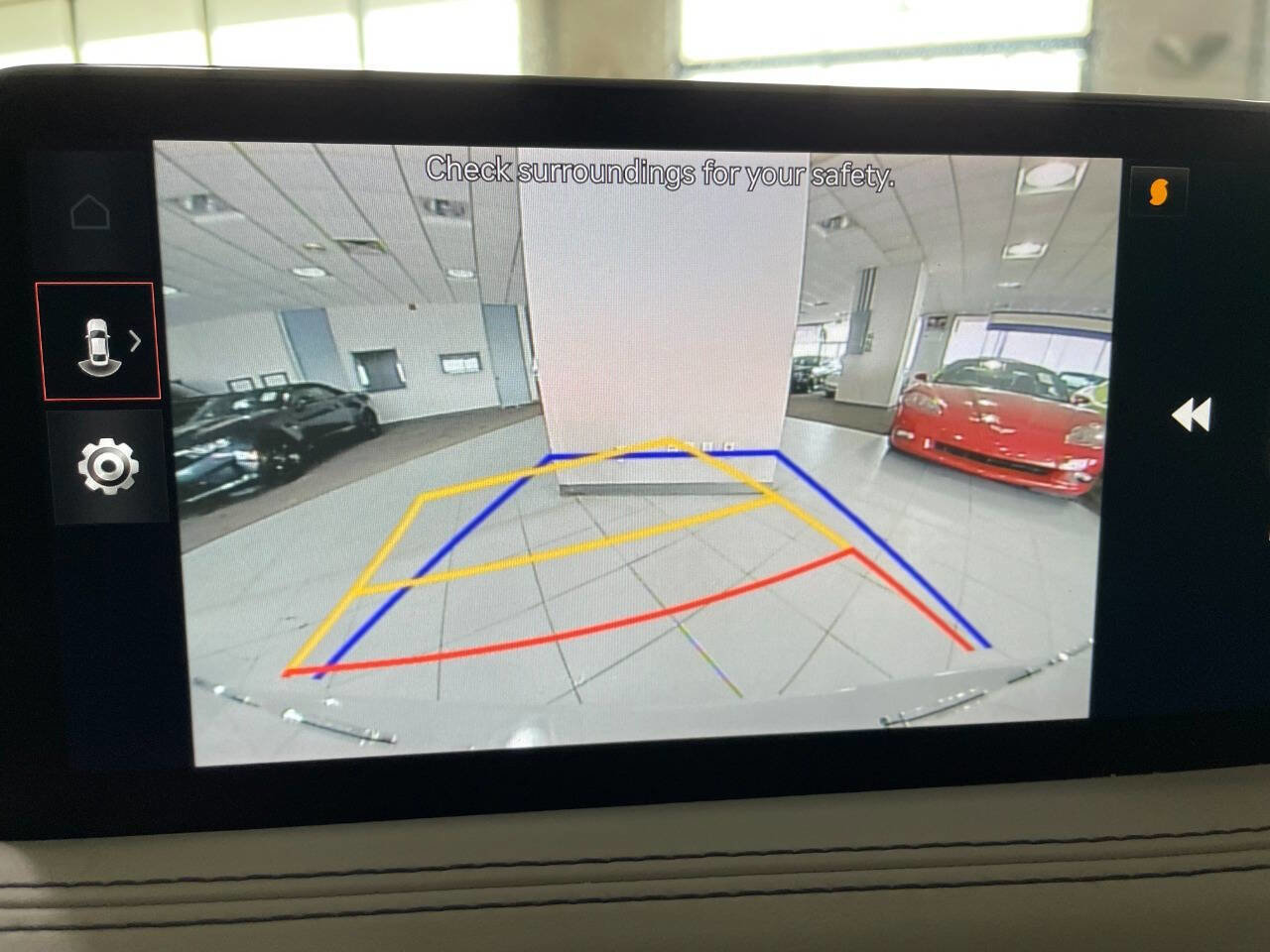 Used 2024 Genesis G70 2.5T image 32