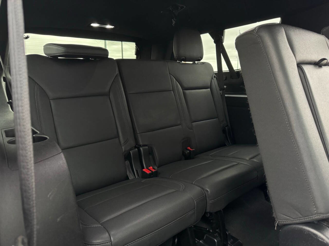 Used 2023 Chevrolet Suburban LT image 34