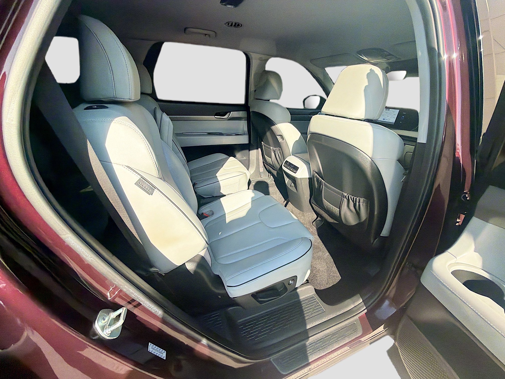 Used 2023 Hyundai Palisade SEL FWD image 27