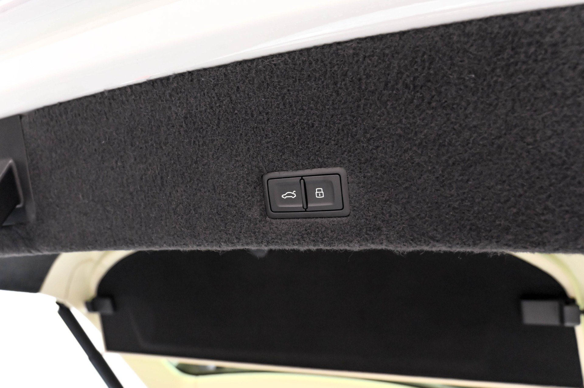 Used 2020 Lamborghini Urus AWD/4WD image 55