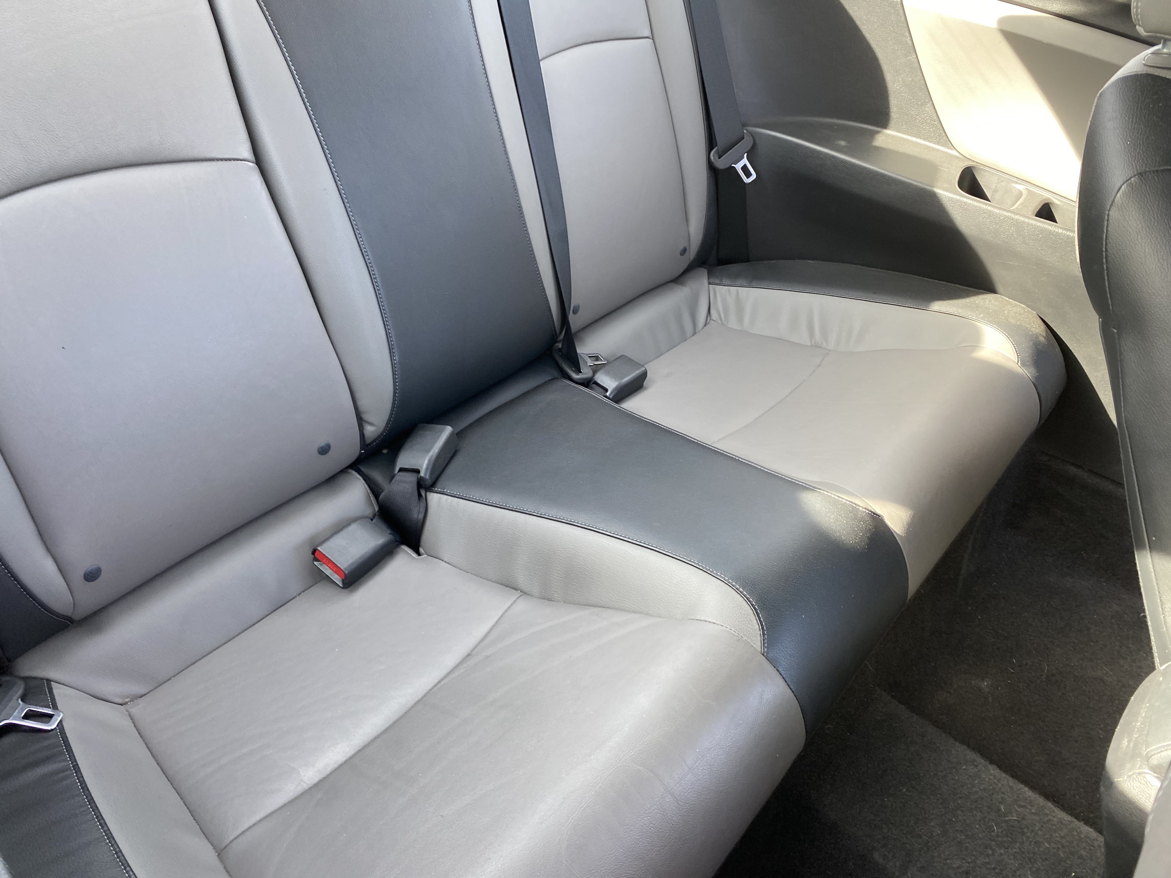 Used 2018 Honda Civic Touring image 12