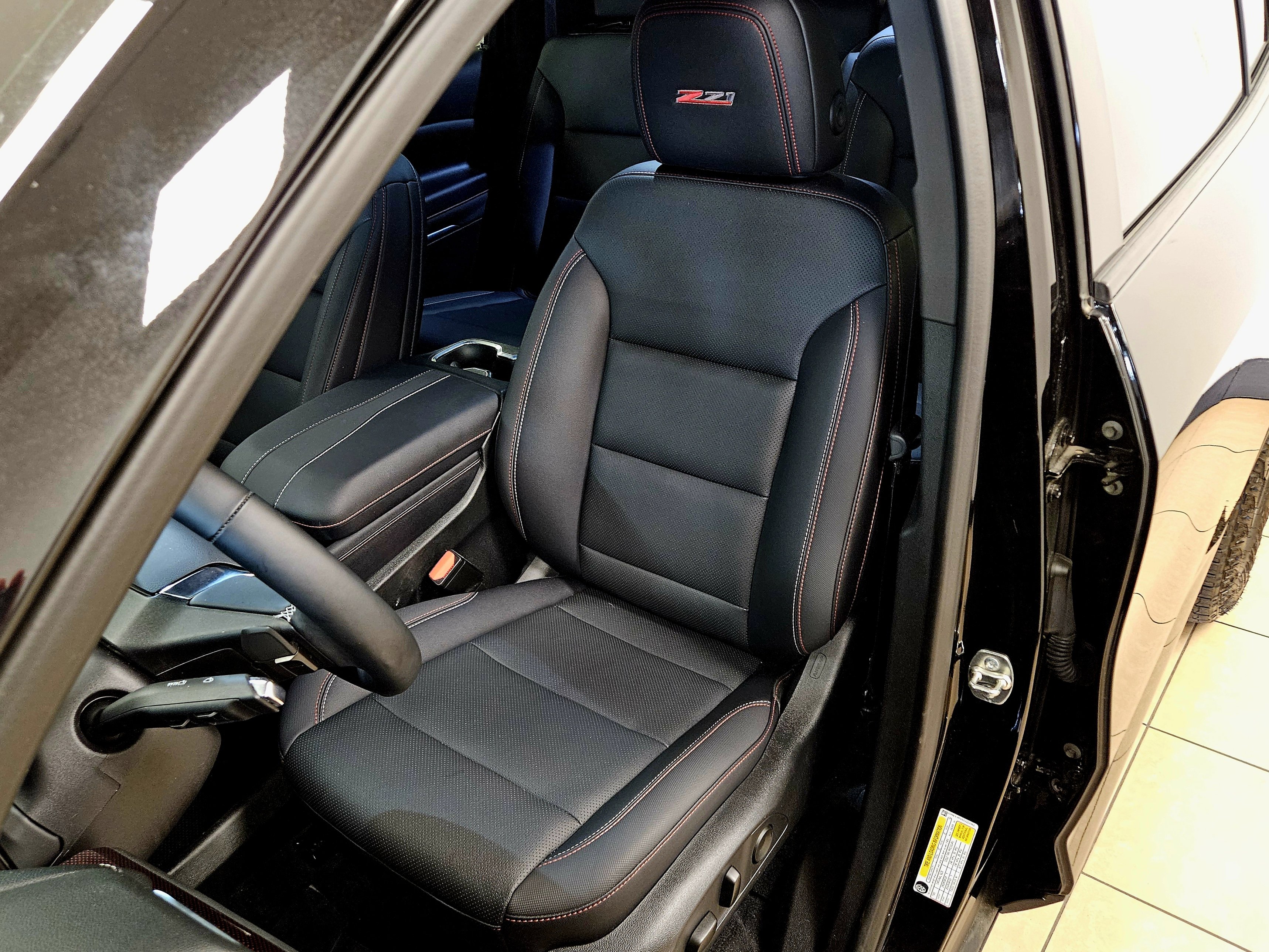 Used 2025 Chevrolet Traverse Z71 w/ Driver Confidence Package image 34