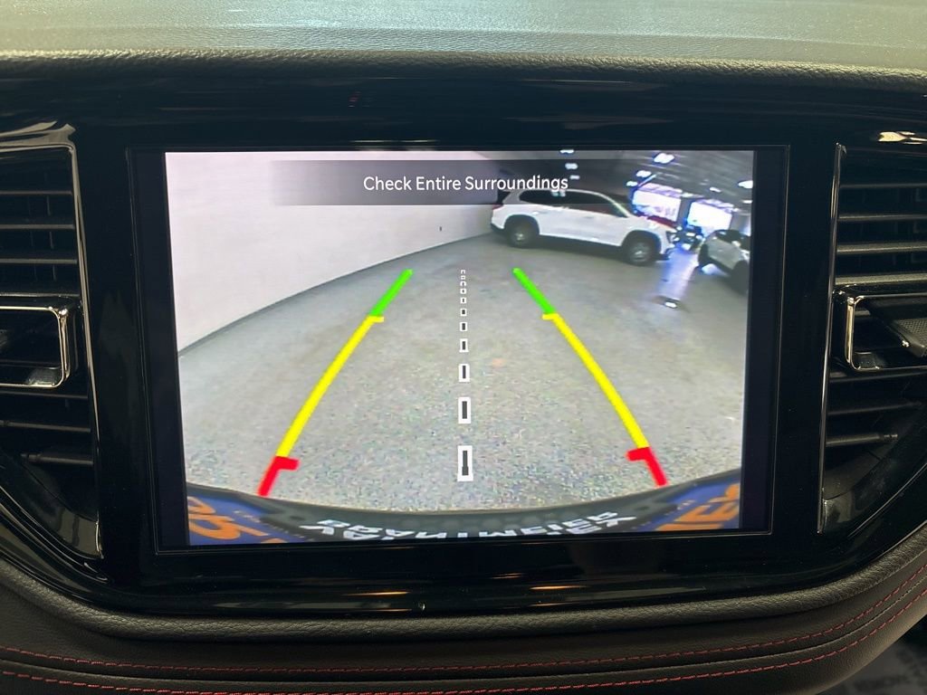 Used 2025 Dodge Durango GT AWD/4WD image 25