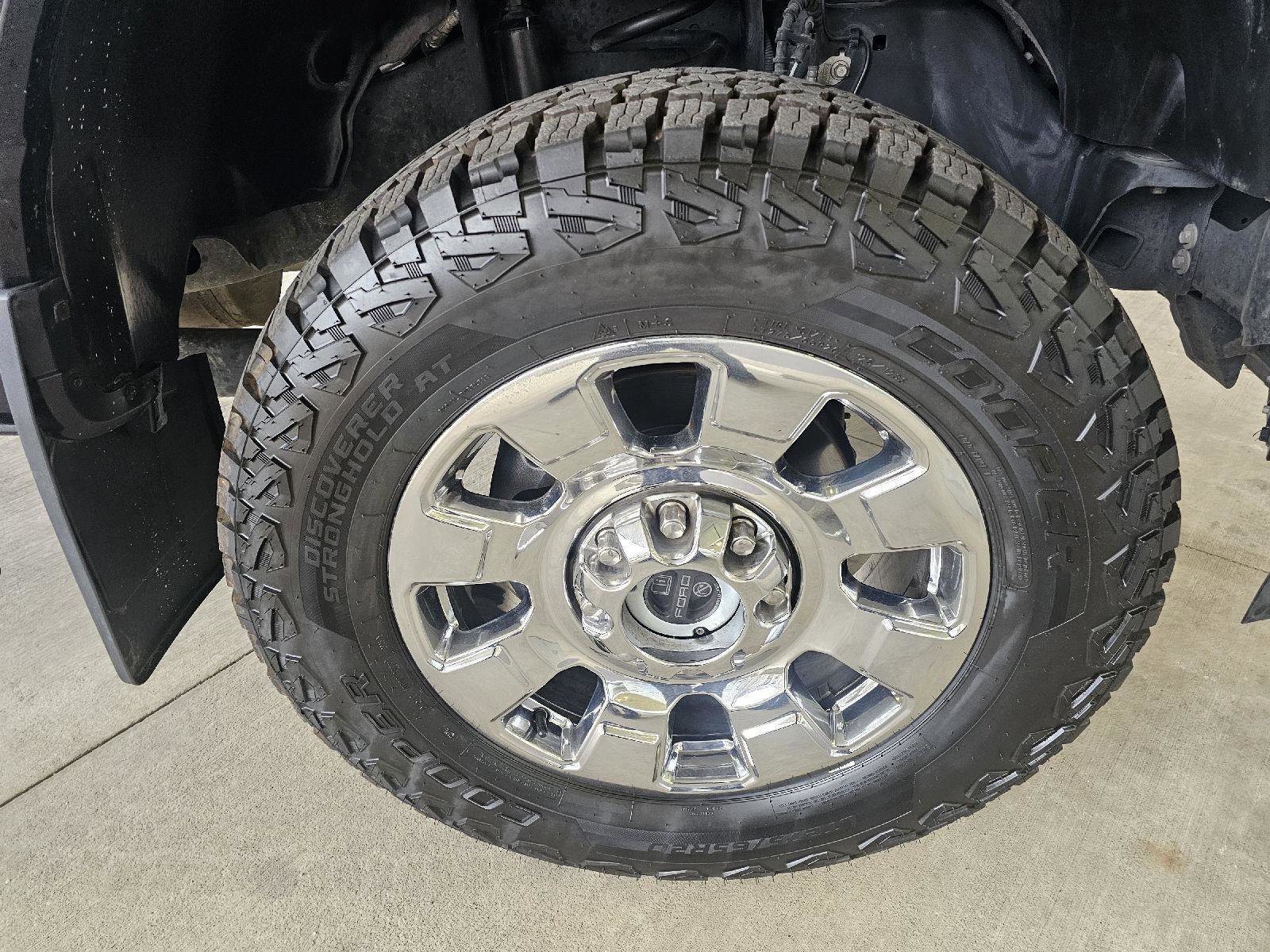 Used 2024 Ford F250 Lariat w/ Lariat Ultimate Package image 9