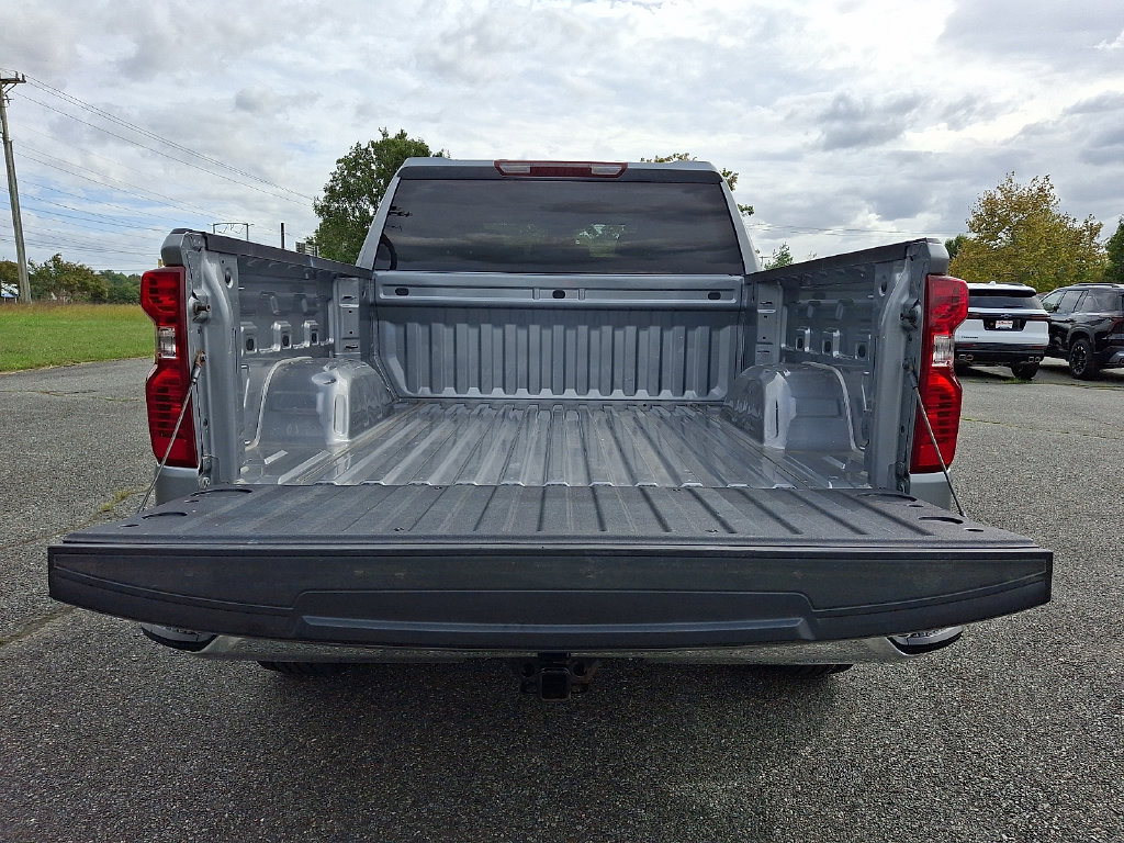 Used 2024 Chevrolet Silverado 1500 LT AWD/4WD image 27