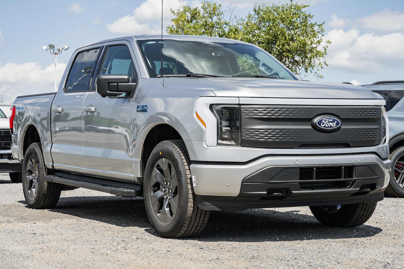New 2025 Ford F150 Lightning Flash