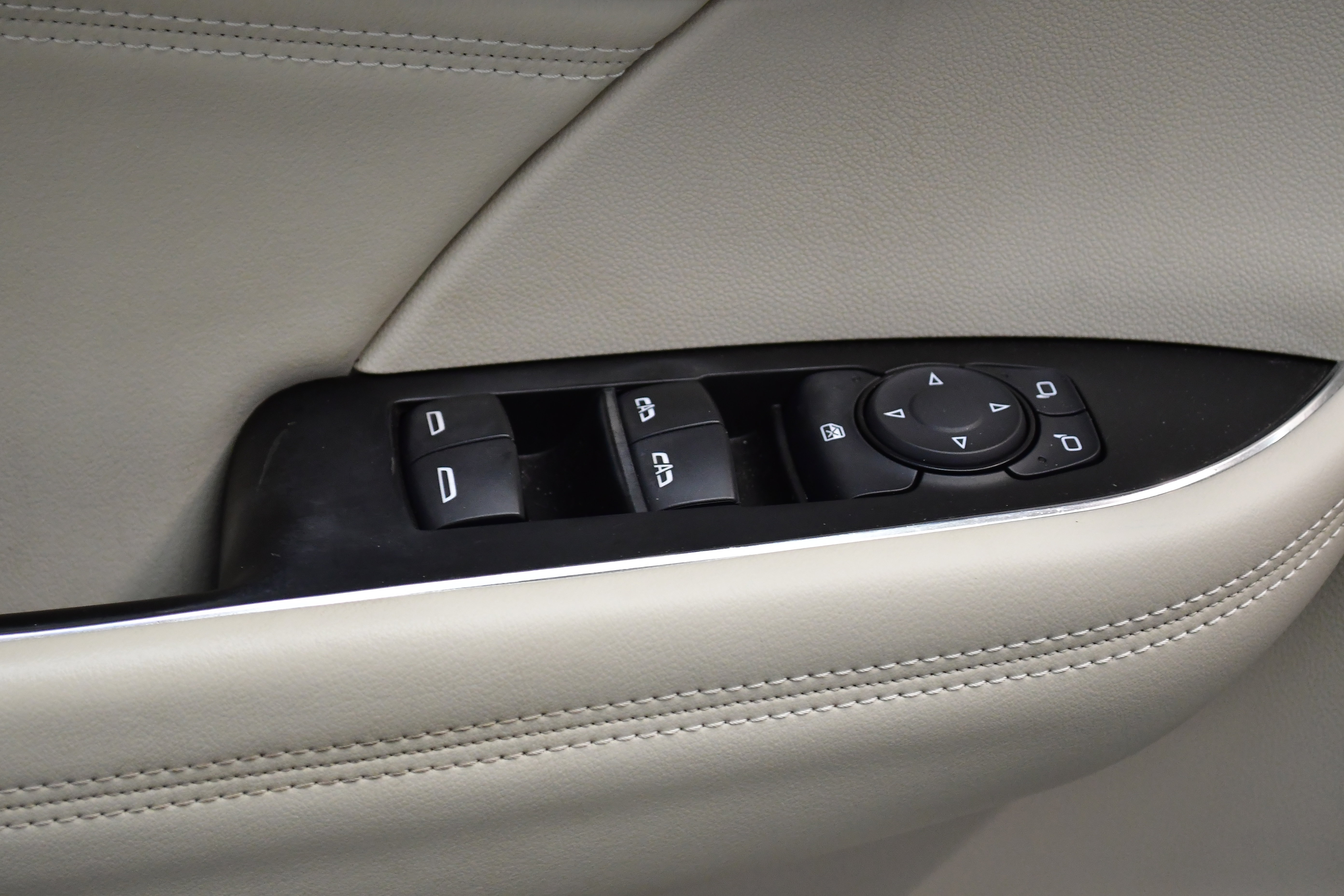 Used 2022 Buick Envision Preferred image 31