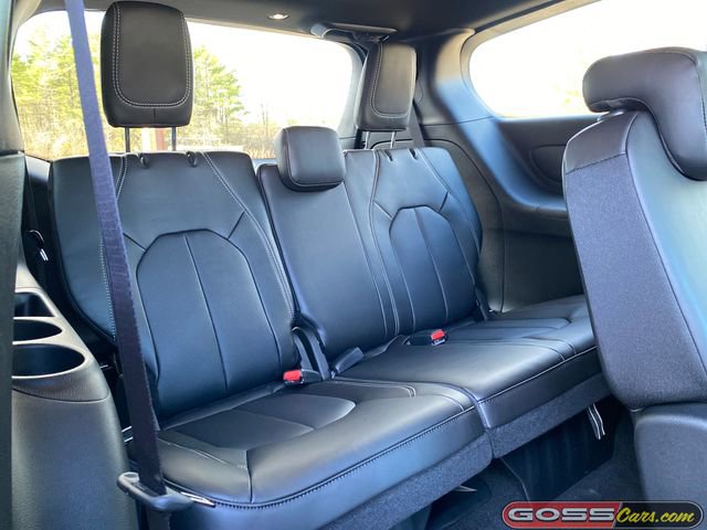 New 2026 Chrysler Pacifica Select FWD image 8