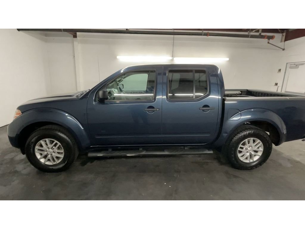 Used 2015 Nissan Frontier SV w/ SV Value Truck Package image 5