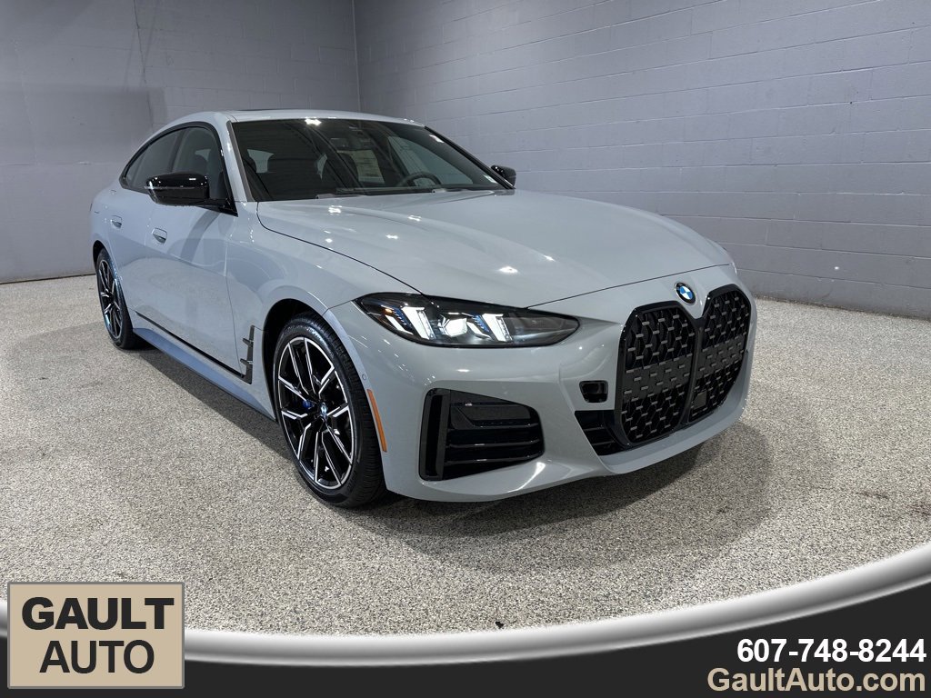 New 2026 BMW 430i xDrive w/ M Sport Package