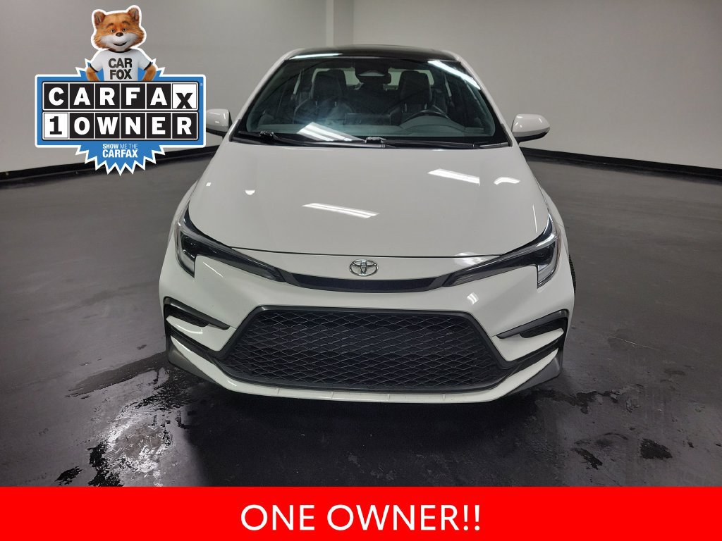 Used 2024 Toyota Corolla XSE FWD image 3
