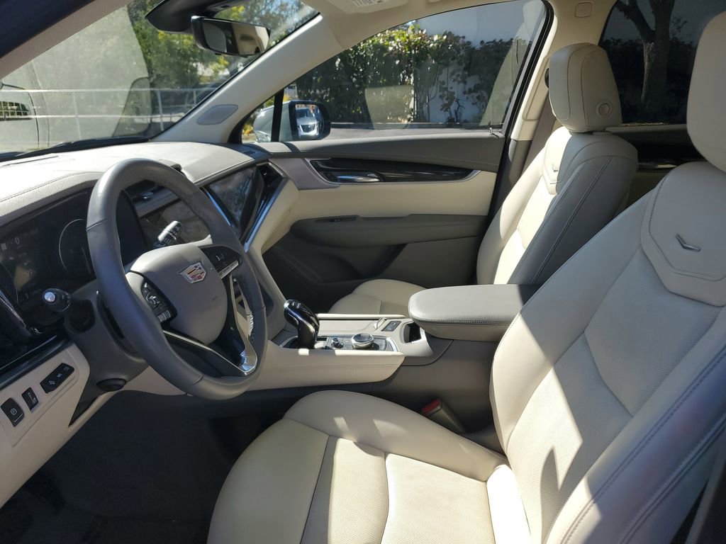 Certified 2023 Cadillac XT6 Premium Luxury w/ Technology Package image 21