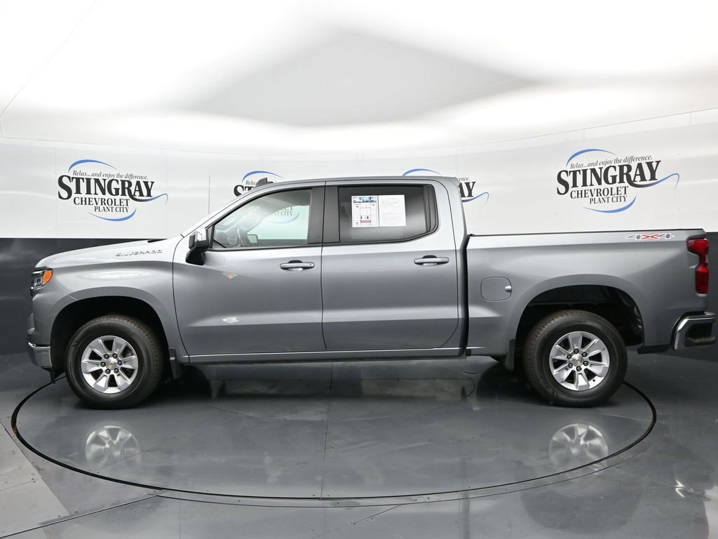 Used 2025 Chevrolet Silverado 1500 LT image 4