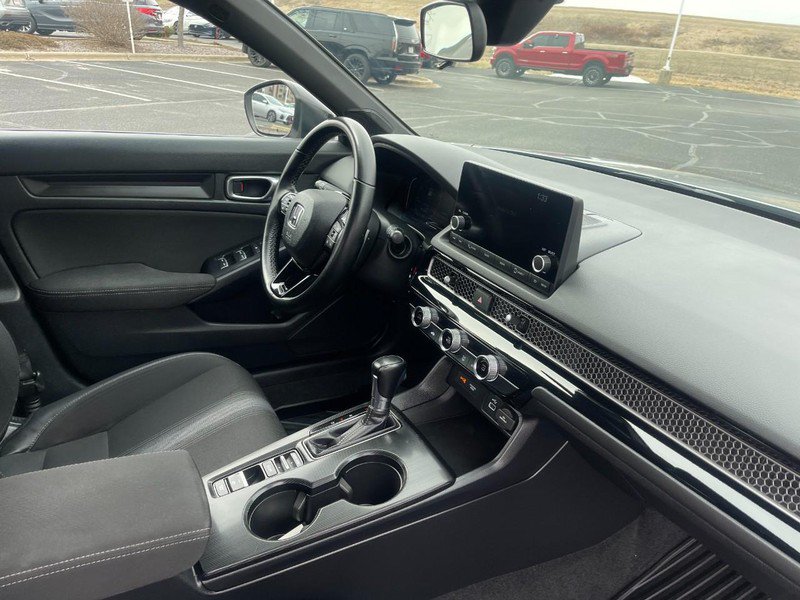 Used 2023 Honda Civic Sport image 6